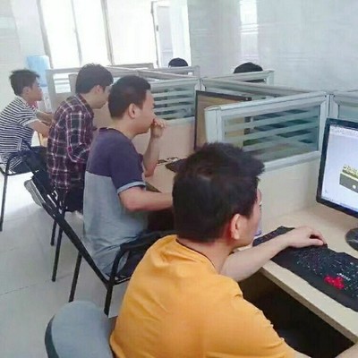 廈門數(shù)控編程課程 CNC編程培訓(xùn)機(jī)構(gòu)全方位指南