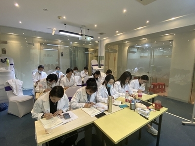 微整形技術(shù)培訓(xùn) 從零開始，如何選擇專業(yè)的培訓(xùn)機構(gòu)